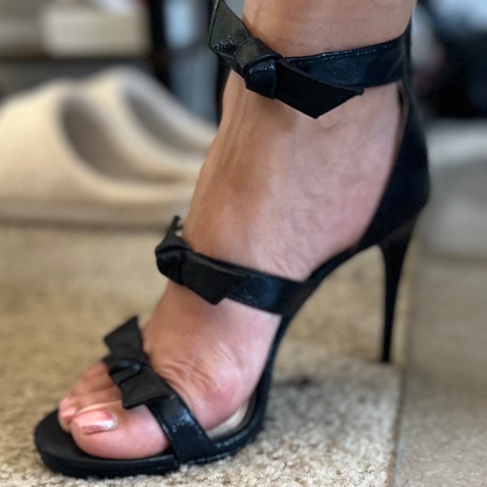 Jessica Simpson/size 8/ Bow high heels
